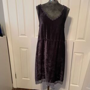 Subtle Luxury Sleeveless Velvet Dress Size XS/S